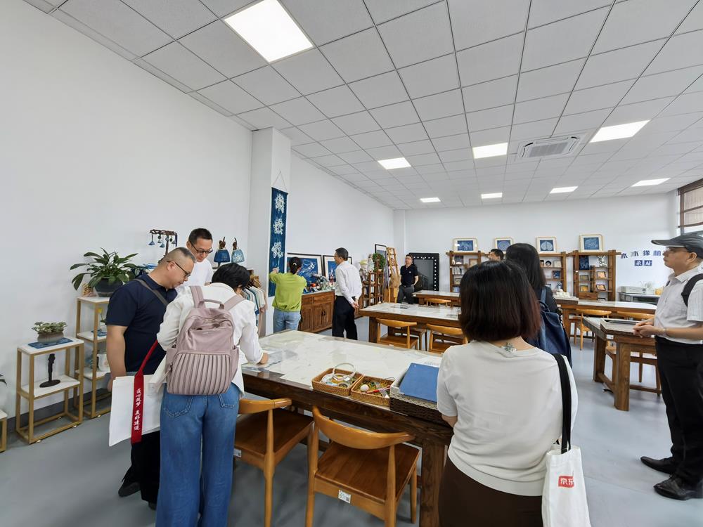 2b50425485f84e3788ed74b3139512d1.jpg 2b50425485f84e3788ed74b3139512d1.jpg